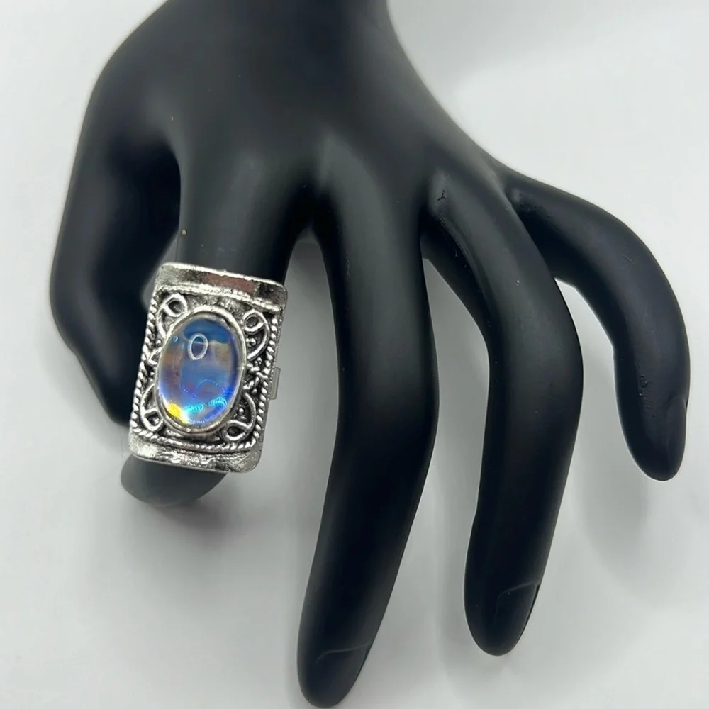 NEW Vintage Shiny Aura Moonstone Adjustable Ring